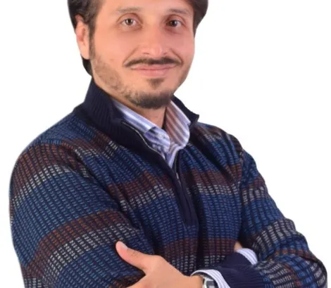 Julian Bernal, Director de negocios